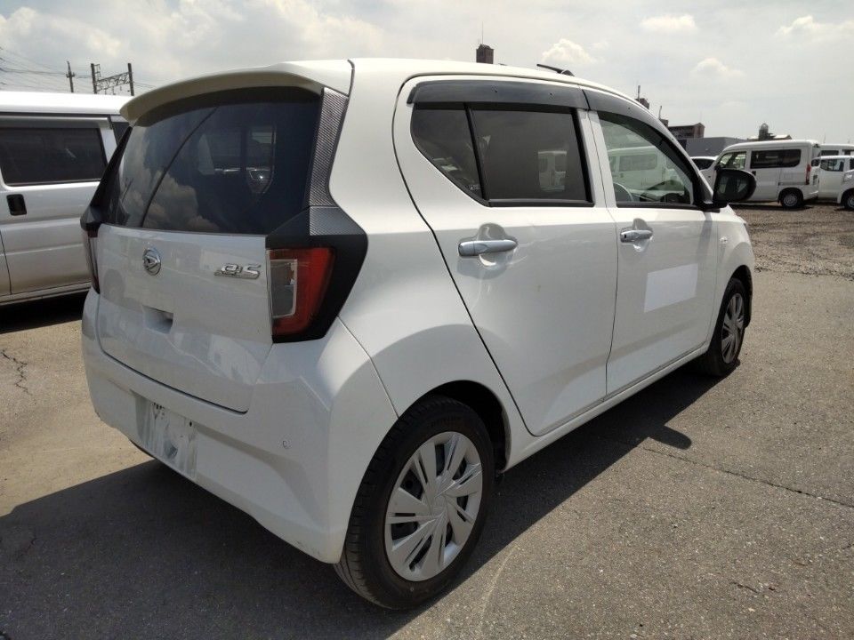 2021 Daihatsu Mira e:S auction photo 2
