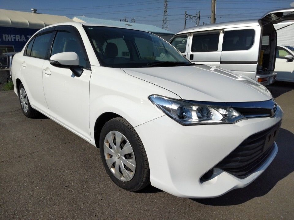 2016 Toyota カローラ アクシオ auction photo 4