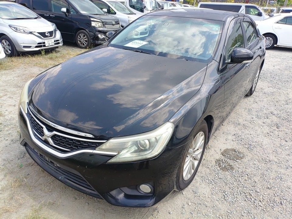 2014 Toyota Mark X Japan auction vehicle