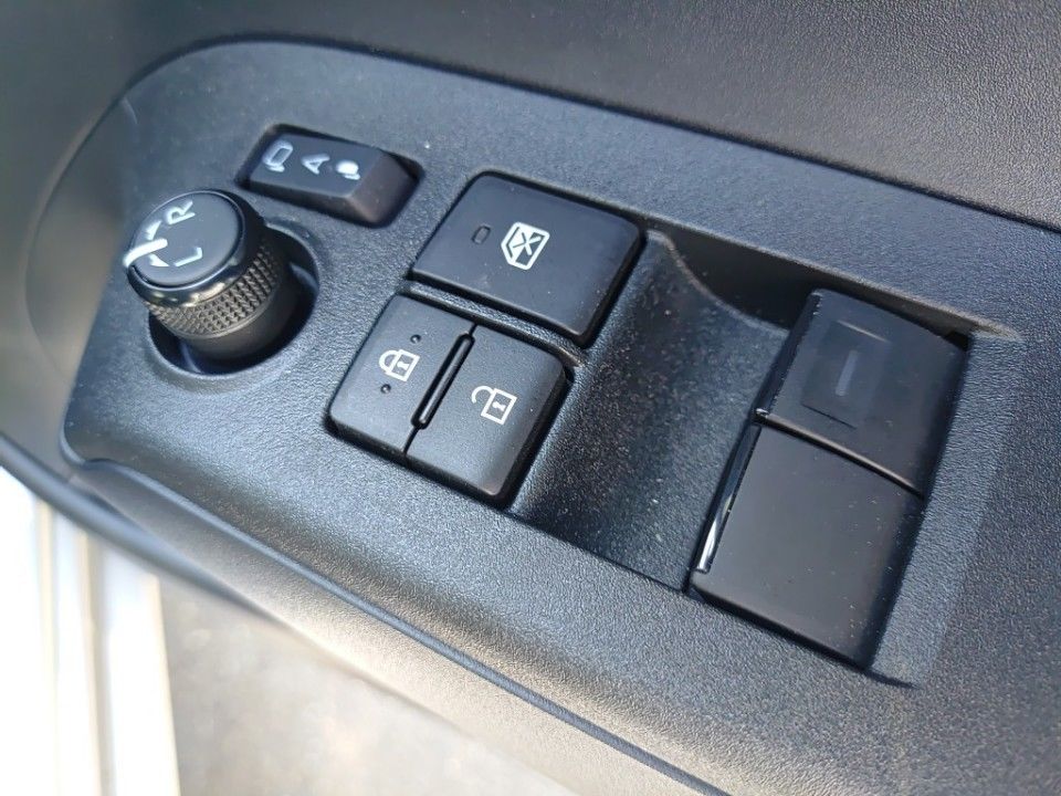 2023 Toyota Aqua auction photo 14