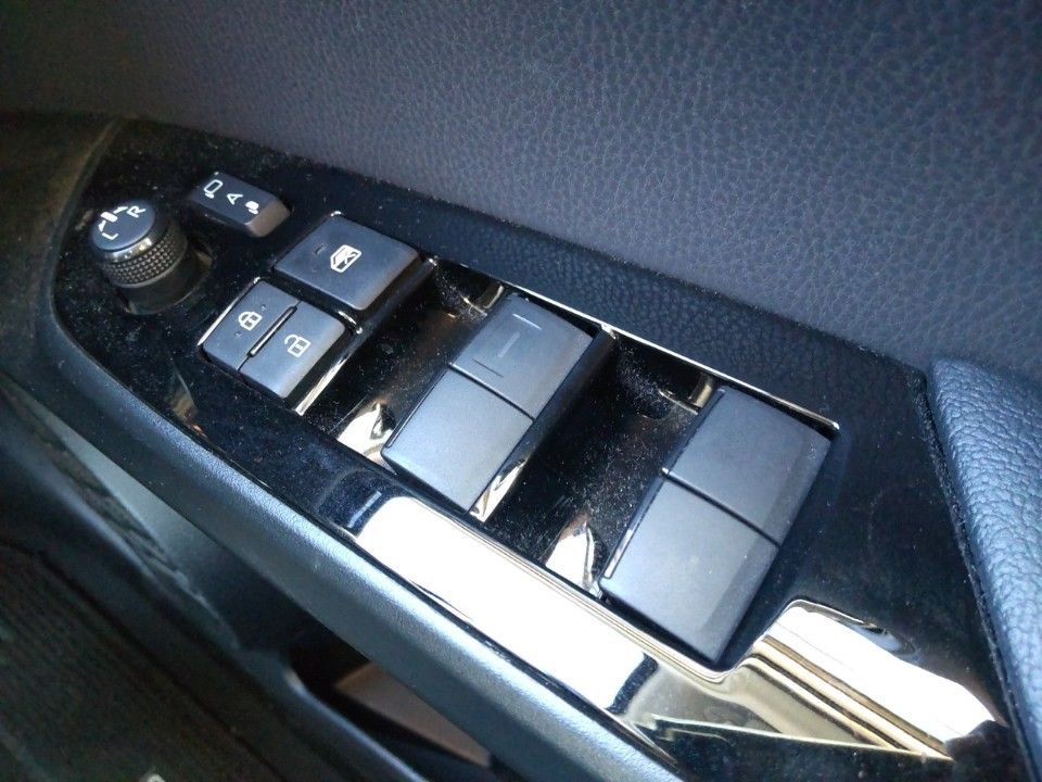 2021 Toyota Prius auction photo 14