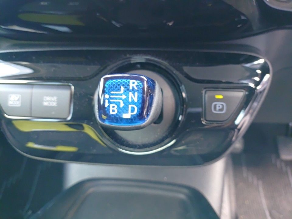 2021 Toyota Prius auction photo 12