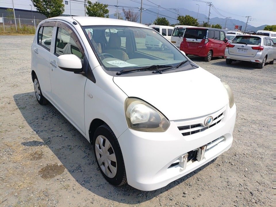 2013 Daihatsu Mira e:S auction photo 4