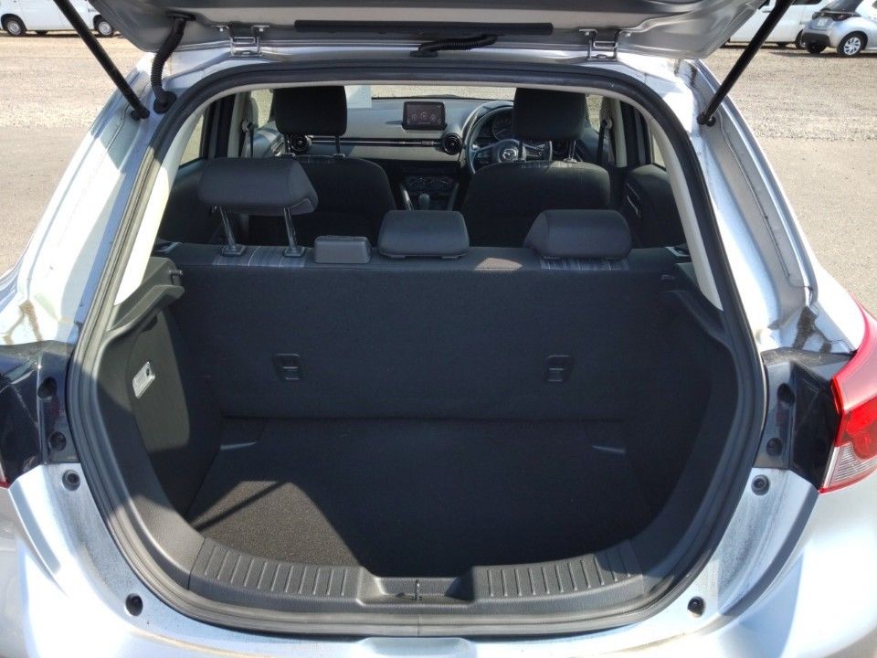 2021 Mazda Mazda2 auction photo 8