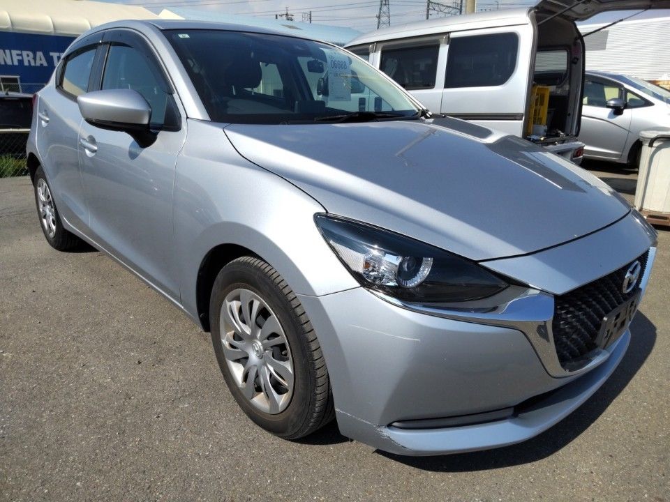 2021 Mazda Mazda2 auction photo 4