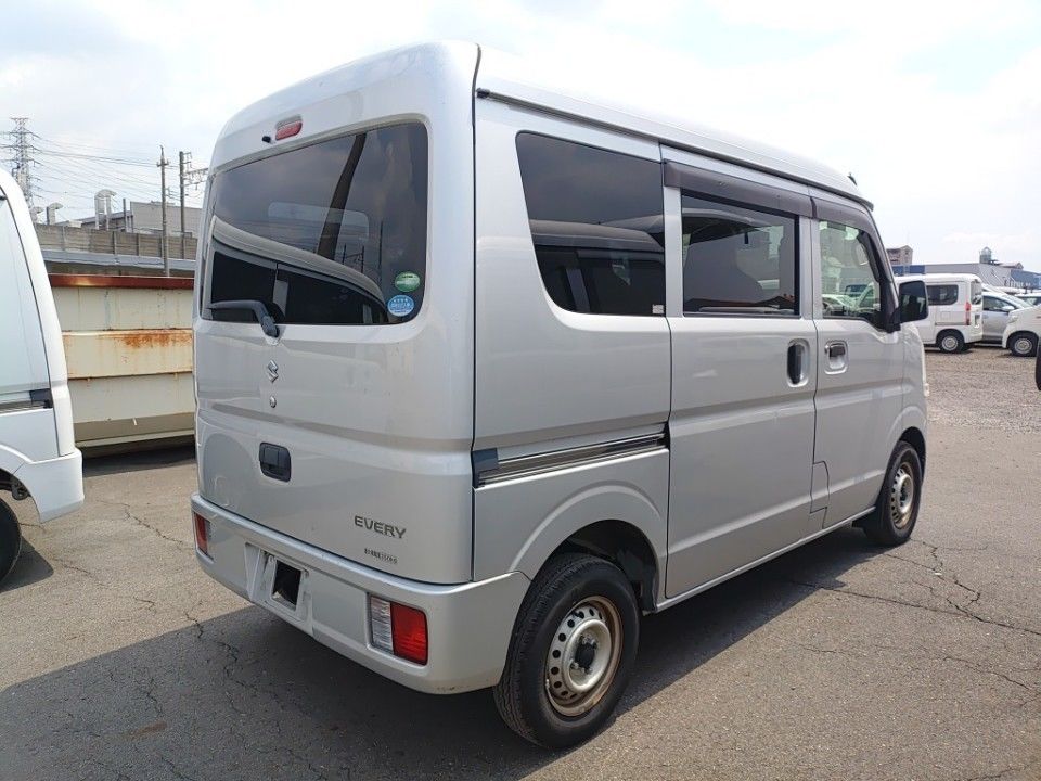2016 Suzuki Every auction photo 2