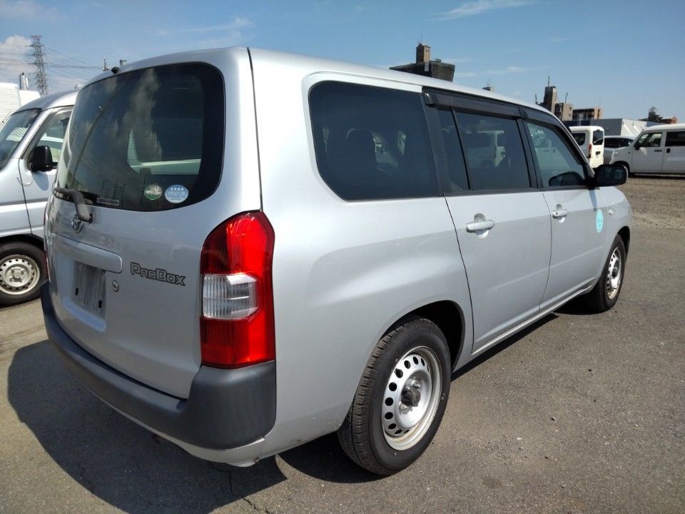 2016 Toyota Probox auction photo 2