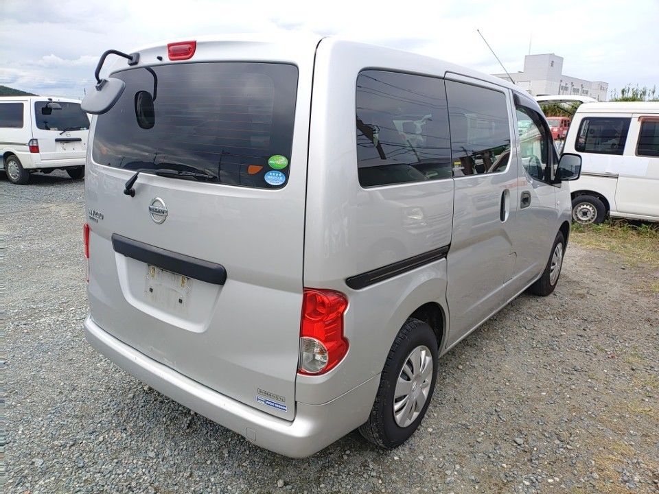 2019 Nissan NV200 Vanette auction photo 2