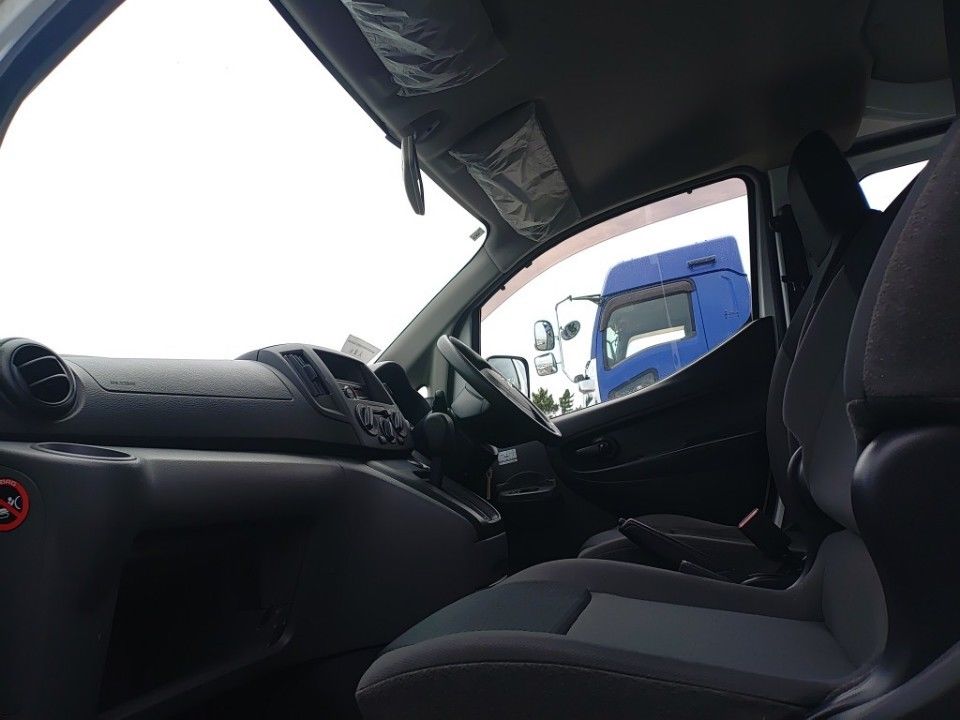 2017 Nissan NV200 Vanette auction photo 16